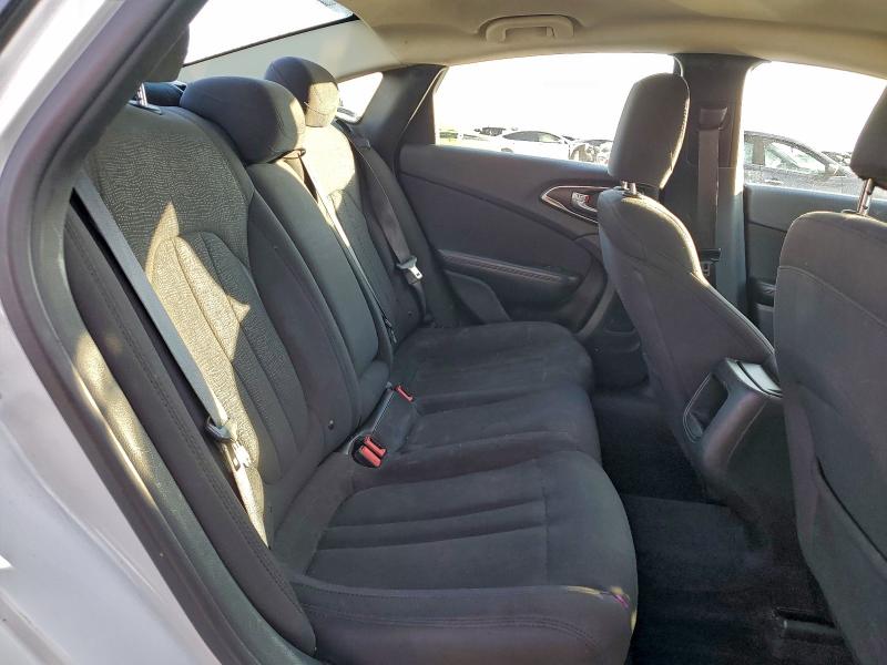 CHRYSLER 200 2015 VIN 1C3CCCAB5FN697171