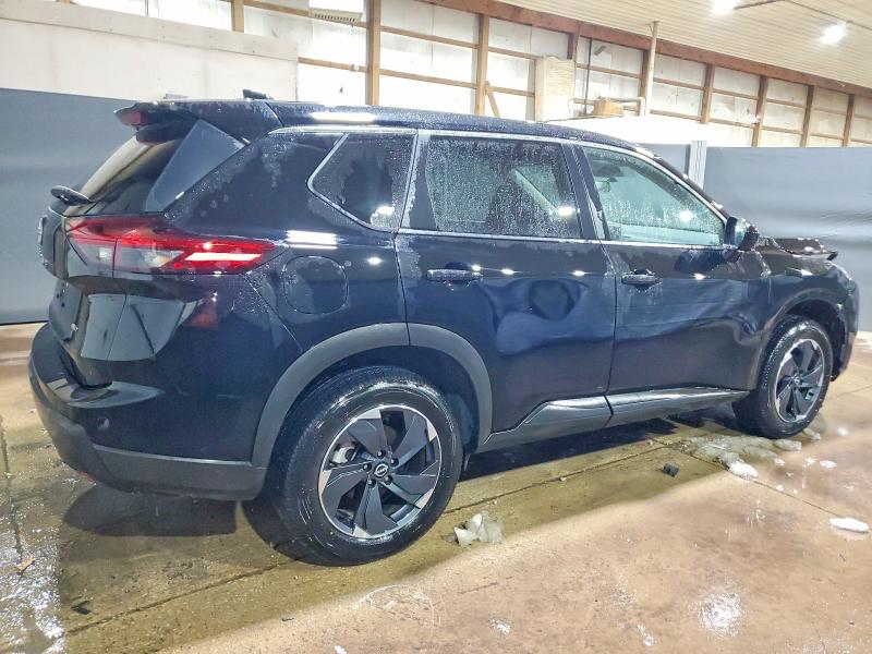 Фото 3 - NISSAN ROGUE