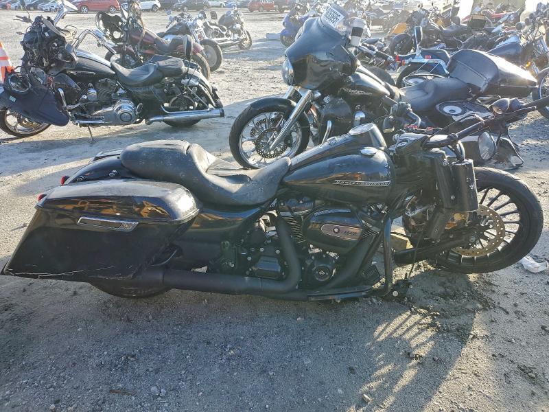 2018 HARLEY-DAVIDSON FL