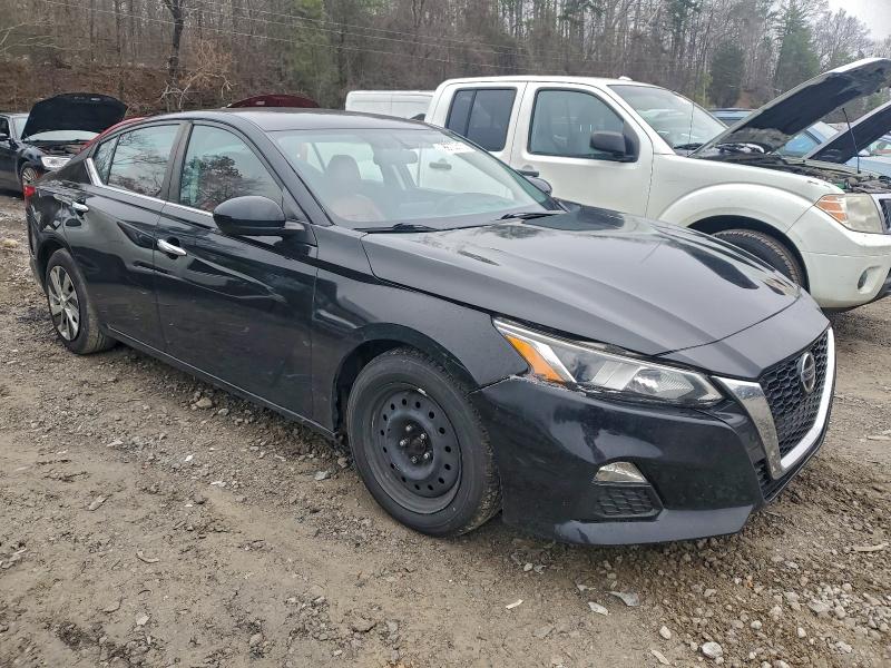 Фото 4 - NISSAN ALTIMA