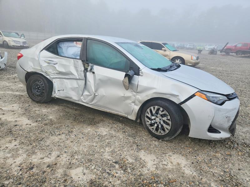 Фото 4 - TOYOTA COROLLA