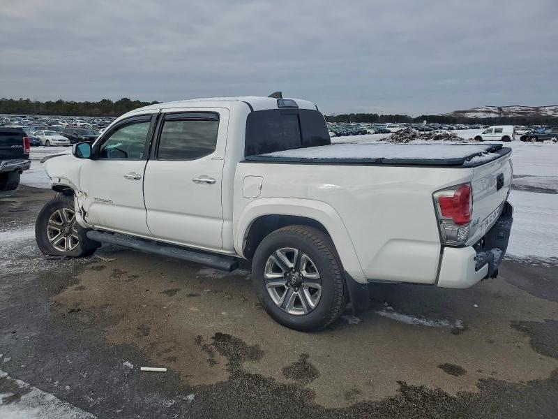 Фото 2 - TOYOTA TACOMA