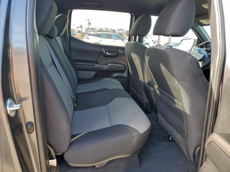 Фото 10 - TOYOTA TACOMA