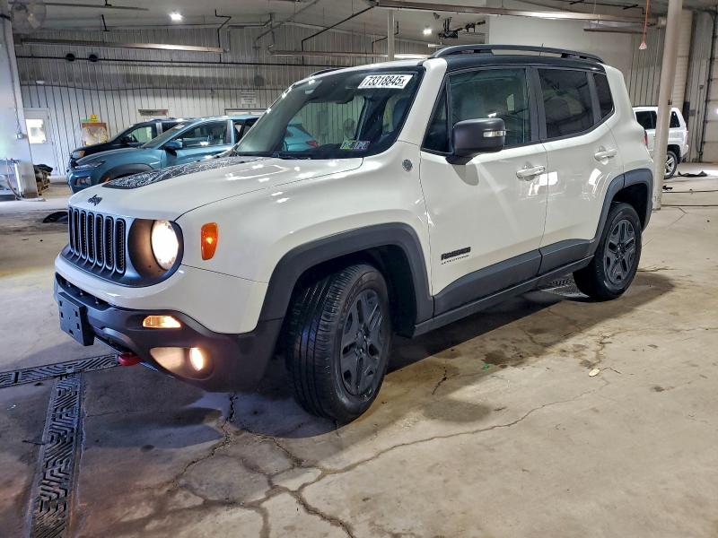 Фото 1 - JEEP RENEGADE