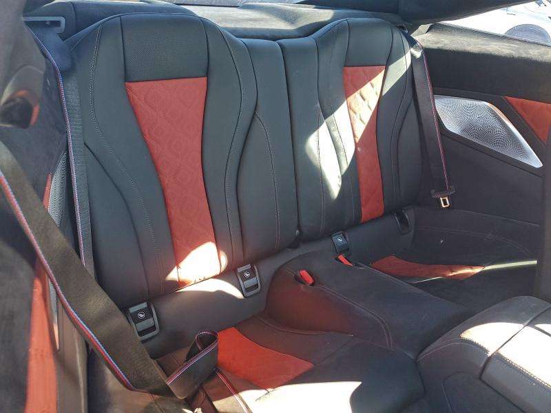 Фото 10 - BMW M8