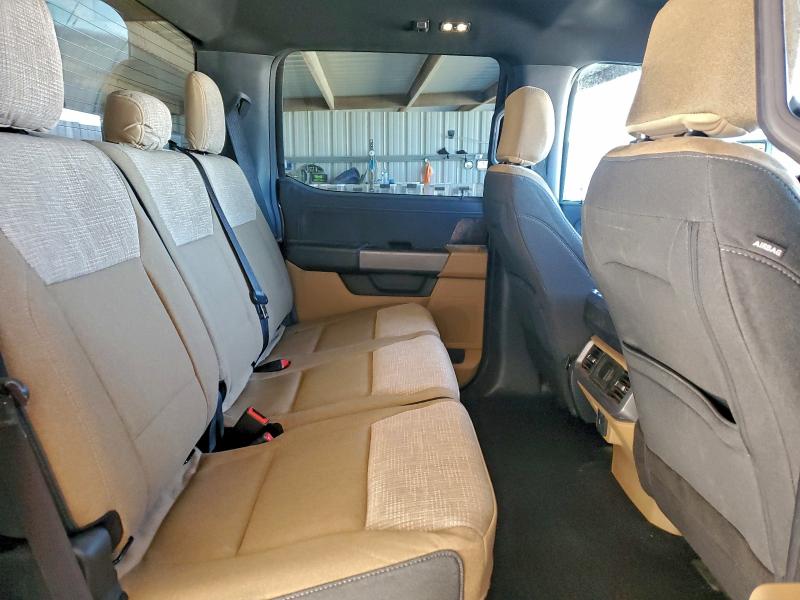 Фото 10 - FORD F-150