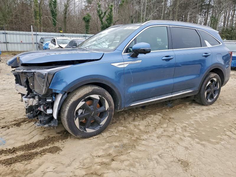 Фото 1 - KIA SORENTO