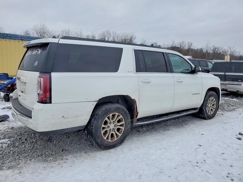 Фото 3 - GMC YUKON