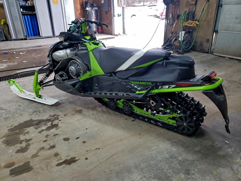 ARCTIC-CAT ZR8000 2021