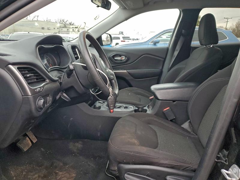 Фото 7 - JEEP GRAND CHER