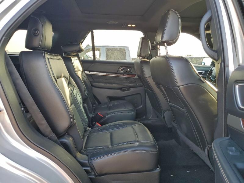 Фото 11 - FORD EXPLORER