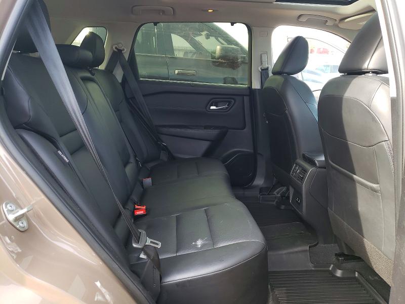 Фото 11 - NISSAN ROGUE