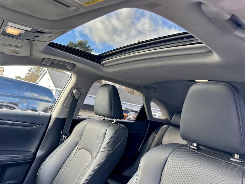 Фото 10 - LEXUS RX350