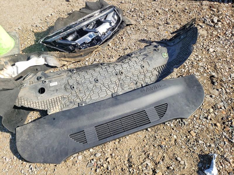 Фото 13 - FORD MUSTANG