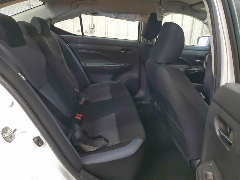 Фото 10 - NISSAN VERSA