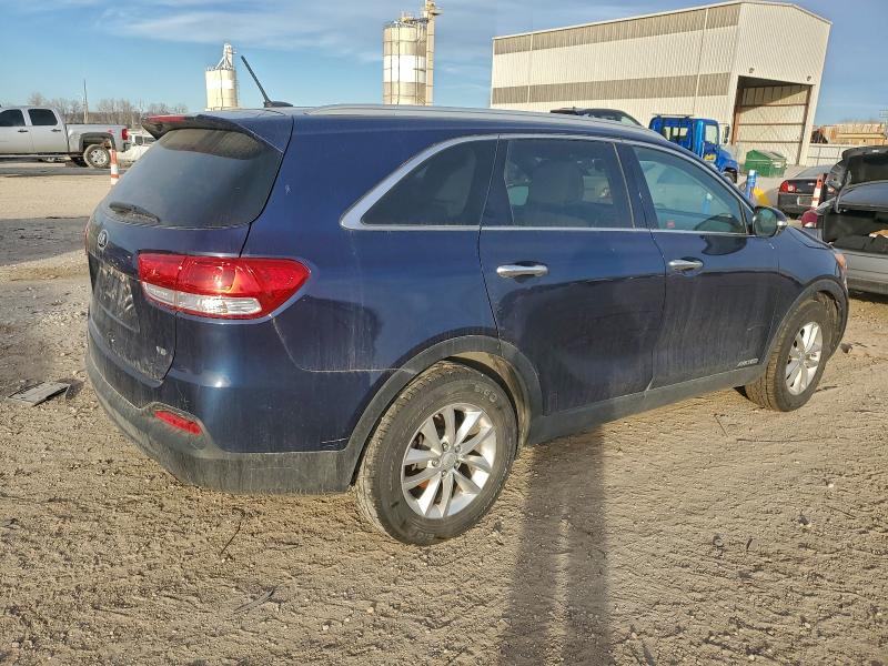 Фото 3 - KIA SORENTO