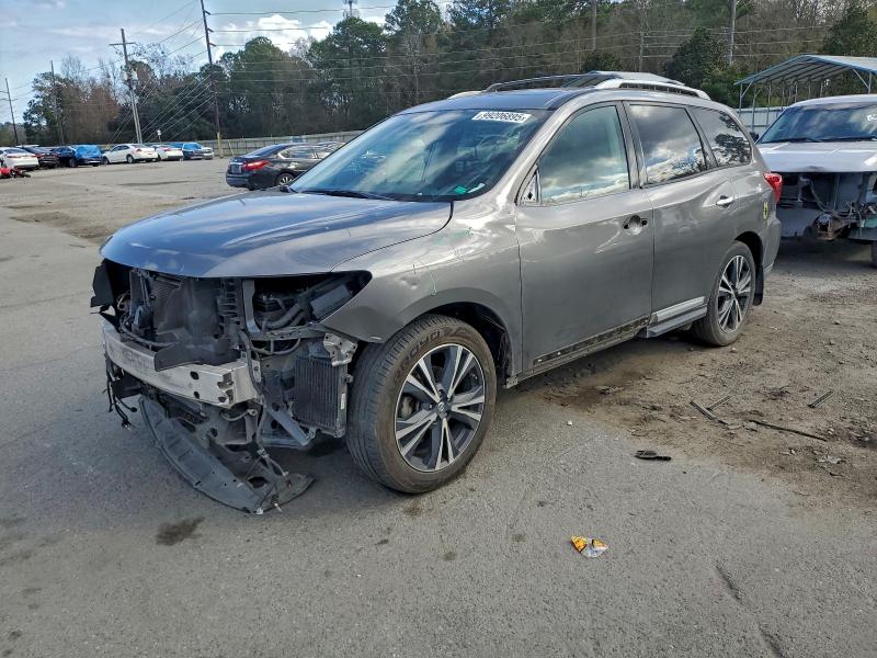 Фото 1 - NISSAN PATHFINDER