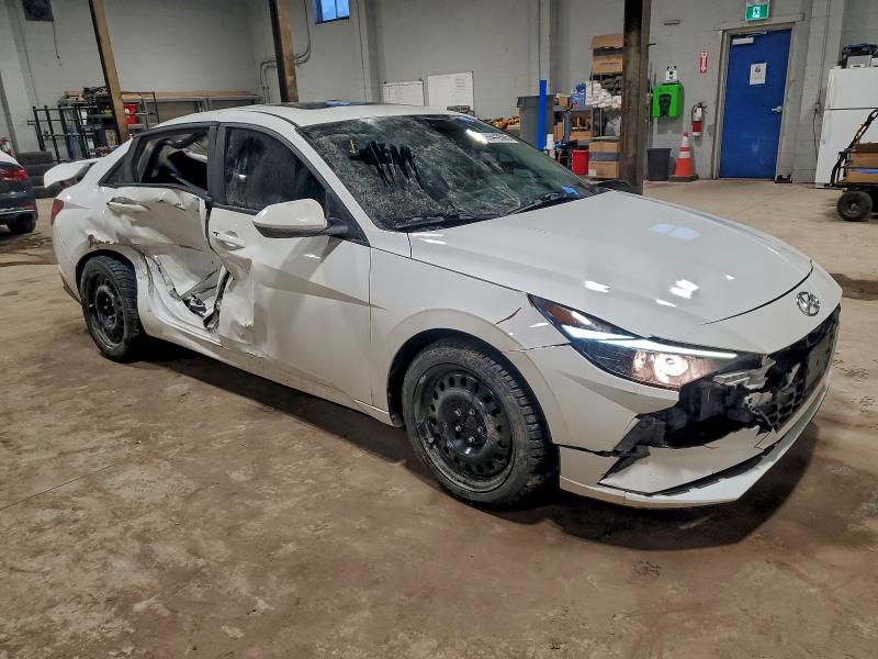 Фото 4 - HYUNDAI ELANTRA