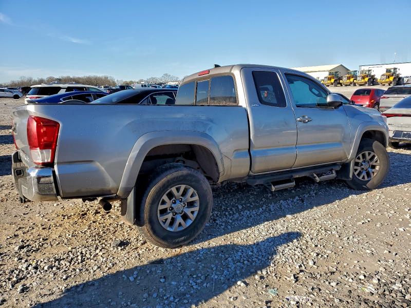 Фото 3 - TOYOTA TACOMA