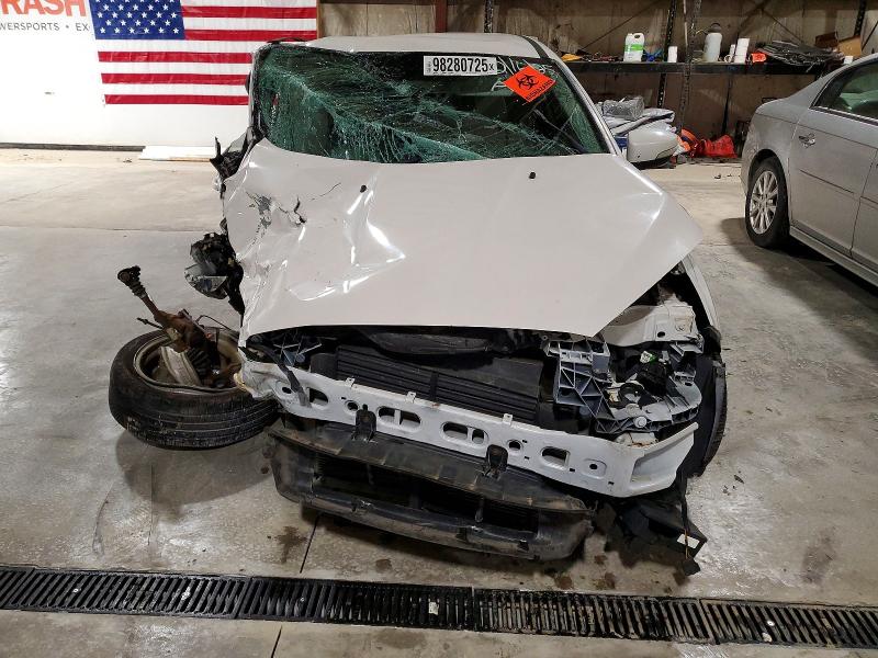 Фото 5 - FORD FOCUS