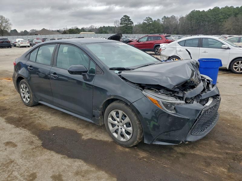 Фото 4 - TOYOTA COROLLA