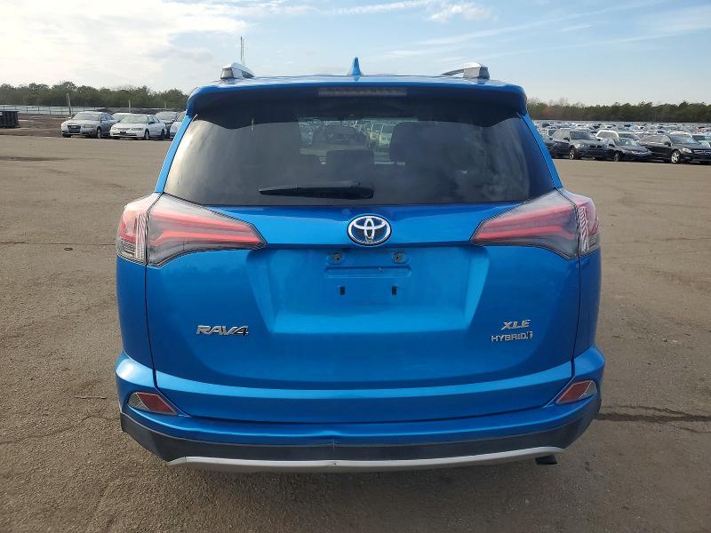 Фото 6 - TOYOTA RAV4