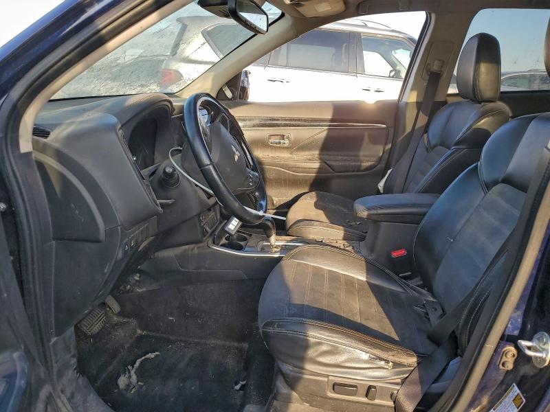 Фото 7 - MITSUBISHI OUTLANDER