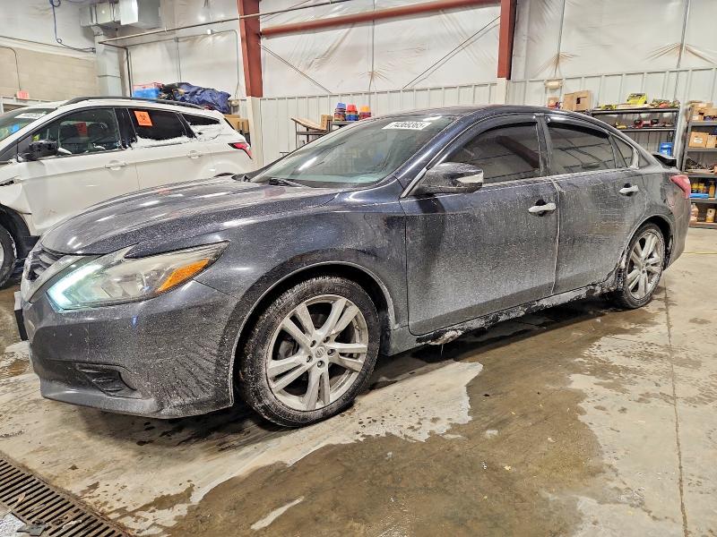 Фото 1 - NISSAN ALTIMA