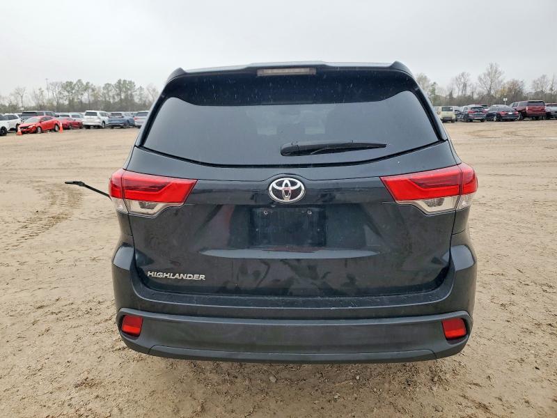 Фото 6 - TOYOTA HIGHLANDER