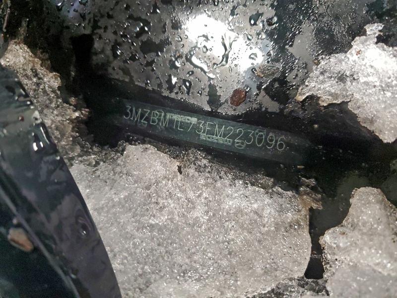 Фото 12 - MAZDA 3