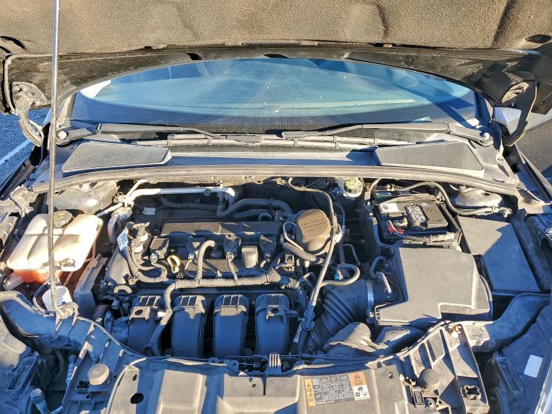 Фото 11 - FORD FOCUS