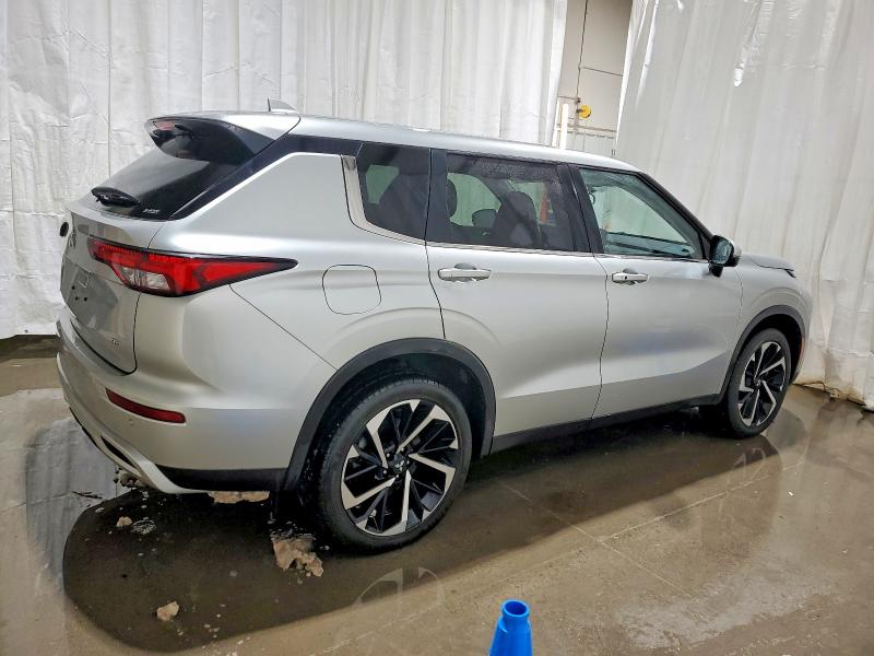 Фото 3 - MITSUBISHI OUTLANDER