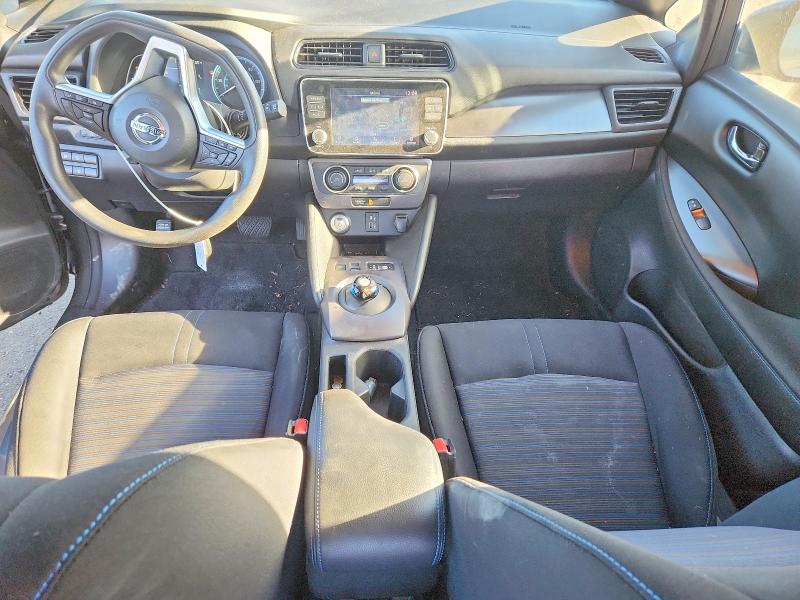 Фото 8 - NISSAN LEAF