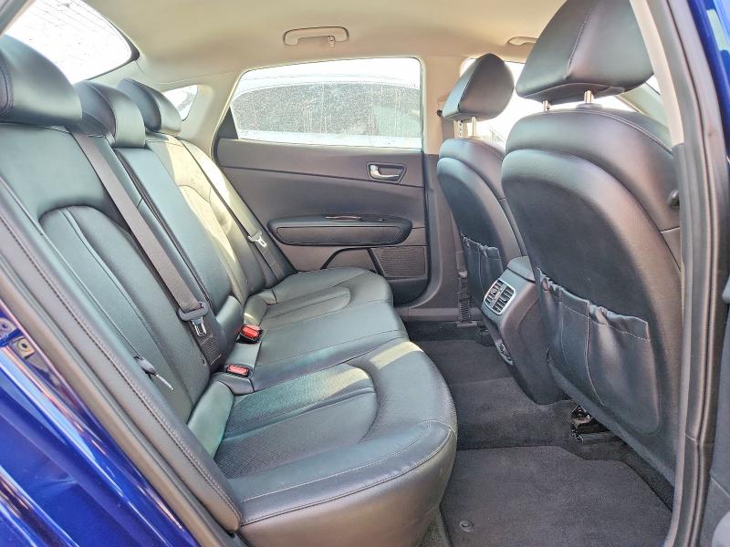 Фото 10 - KIA OPTIMA