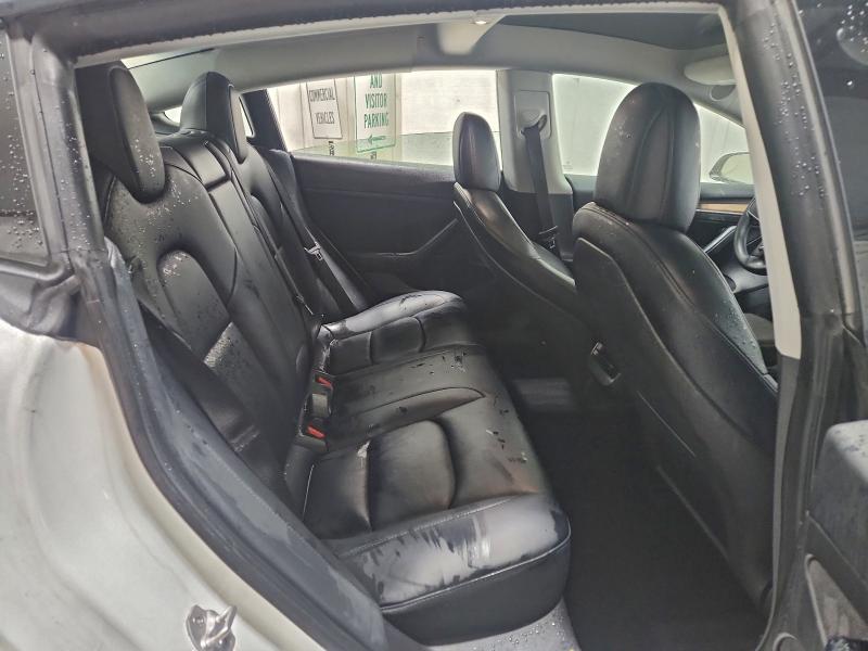 Фото 10 - TESLA MODEL 3