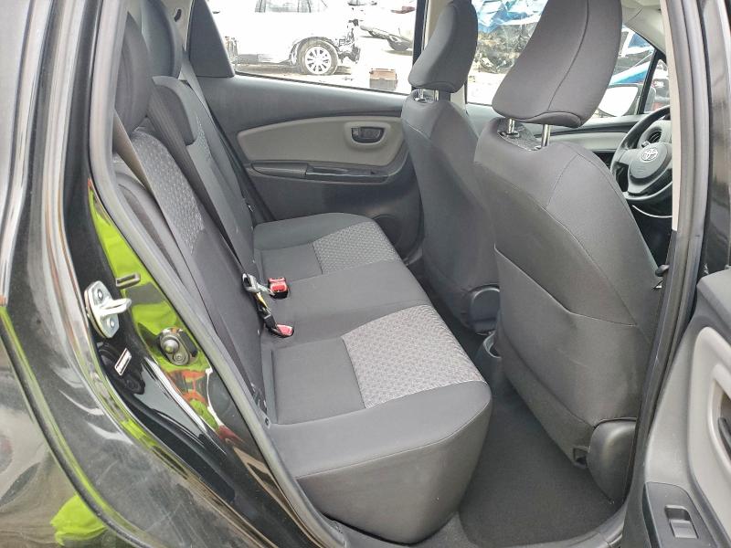 Фото 10 - TOYOTA YARIS