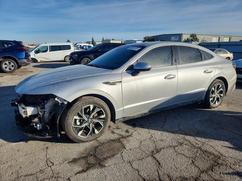 Фото 1 - HYUNDAI SONATA