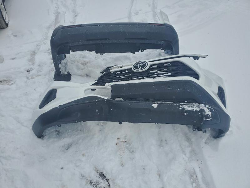 Фото 13 - TOYOTA RAV4