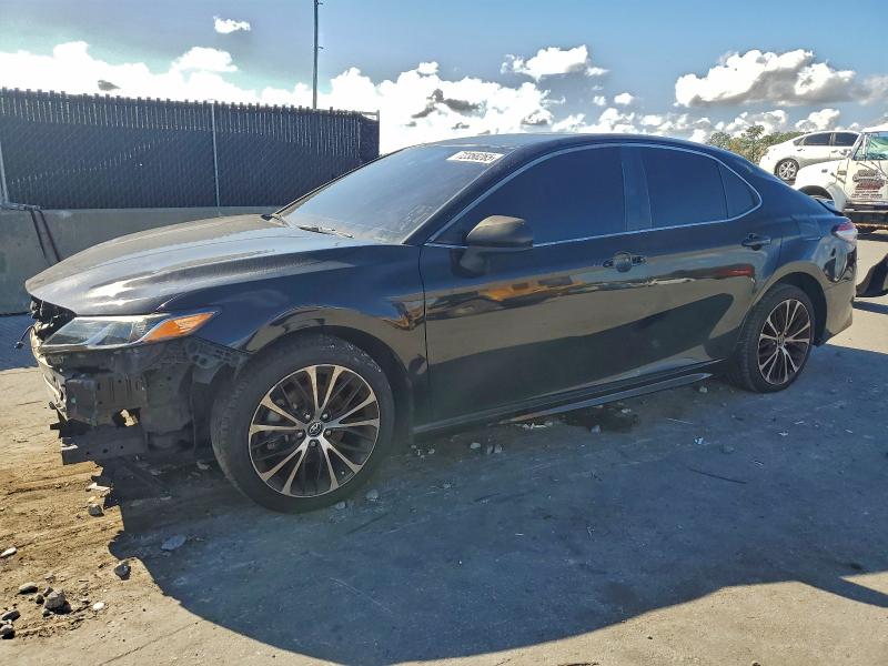 Фото 1 - TOYOTA CAMRY