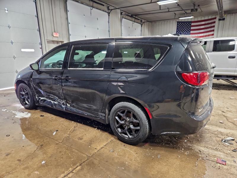 Фото 2 - CHRYSLER PACIFICA