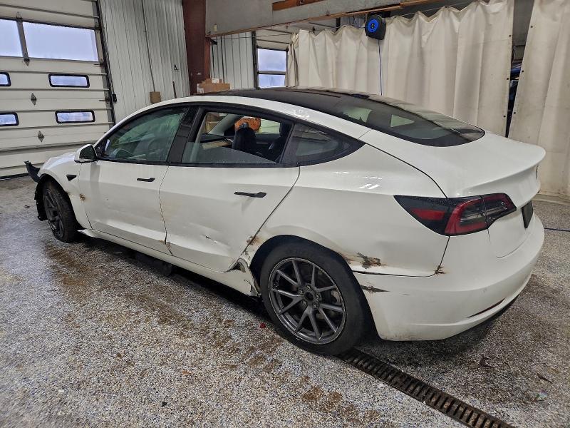 Фото 2 - TESLA MODEL 3