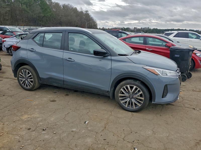 Фото 4 - NISSAN KICKS