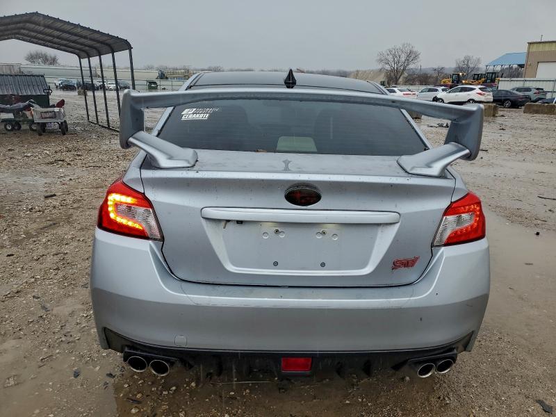 Фото 6 - SUBARU WRX