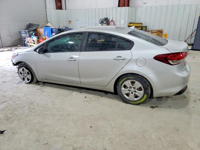 Фото 2 - KIA FORTE