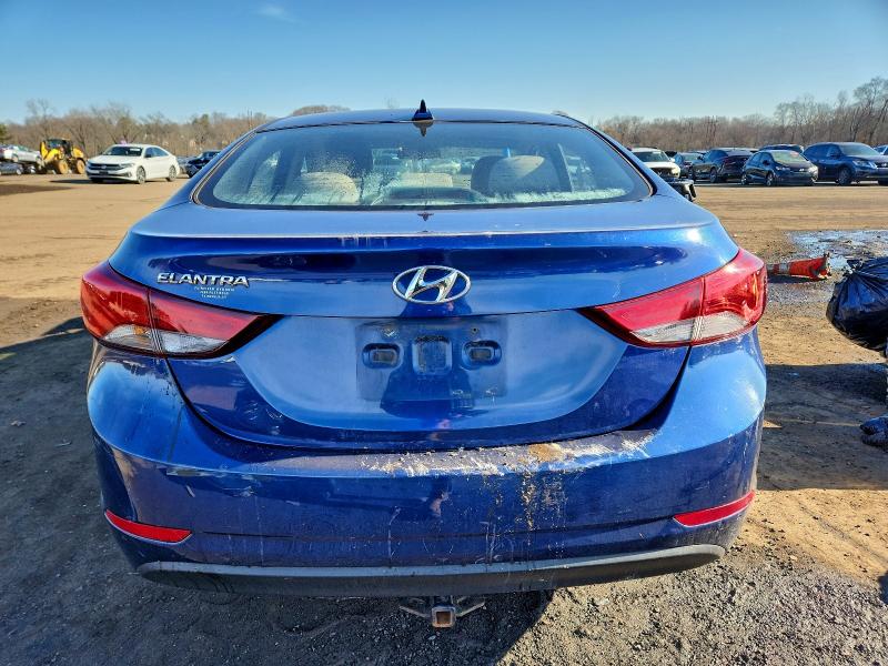 Фото 6 - HYUNDAI ELANTRA