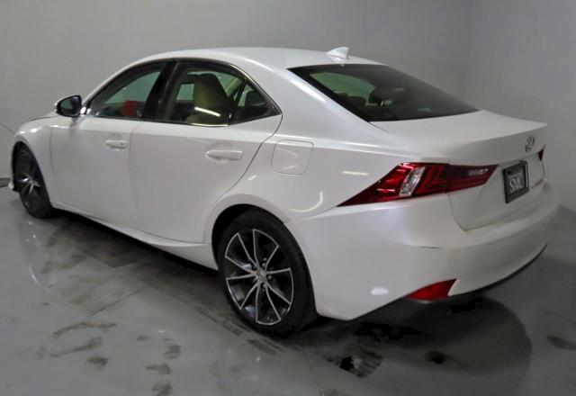 Фото 4 - LEXUS IS