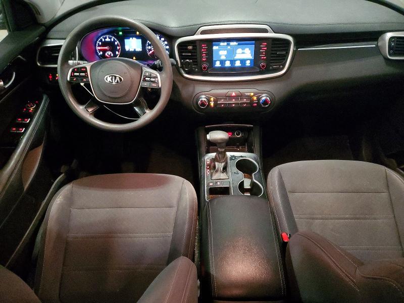 Фото 8 - KIA SORENTO