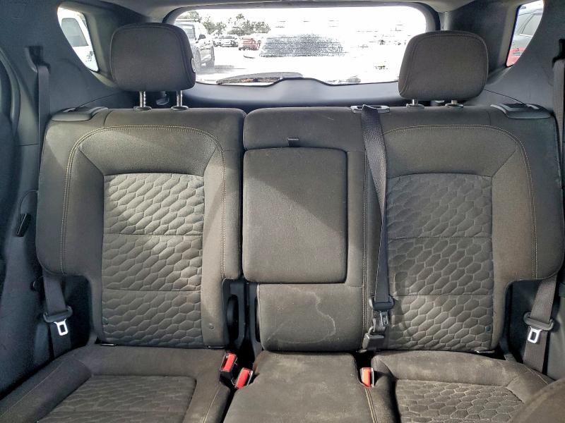 Фото 10 - CHEVROLET EQUINOX