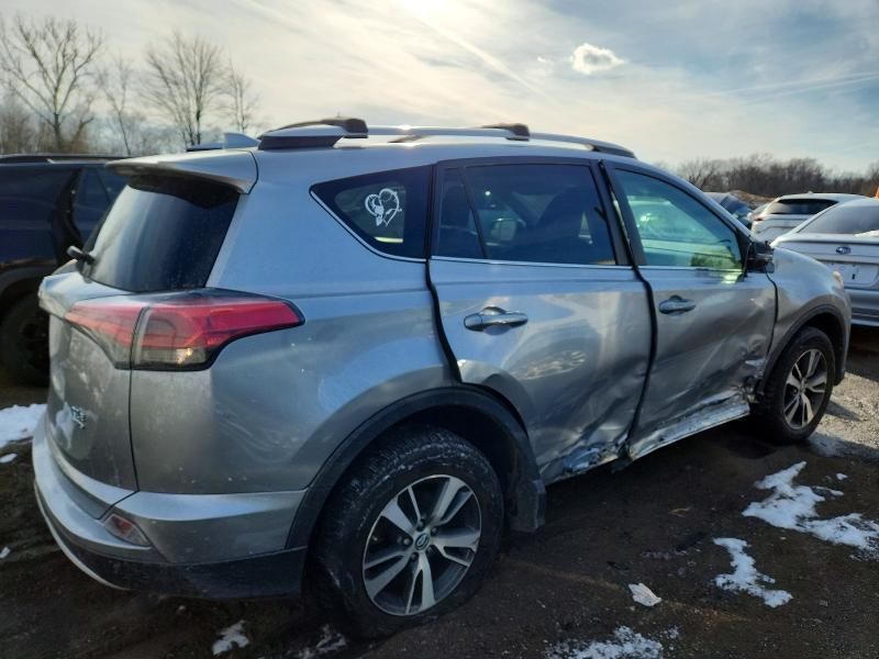 Фото 3 - TOYOTA RAV4