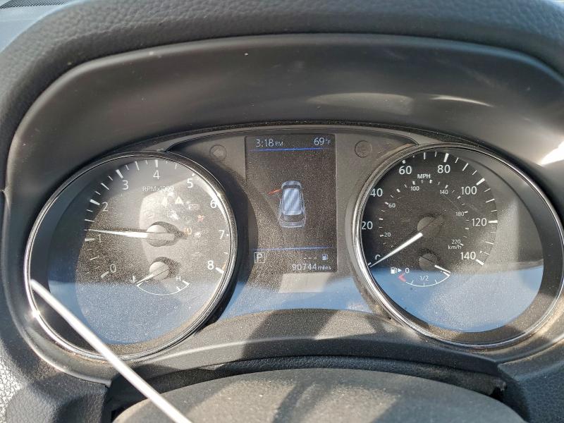 Фото 9 - NISSAN ROGUE